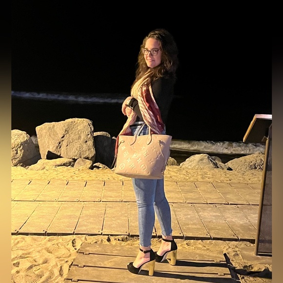 Meet your Posher, Mayelis - Picture 6 of 14